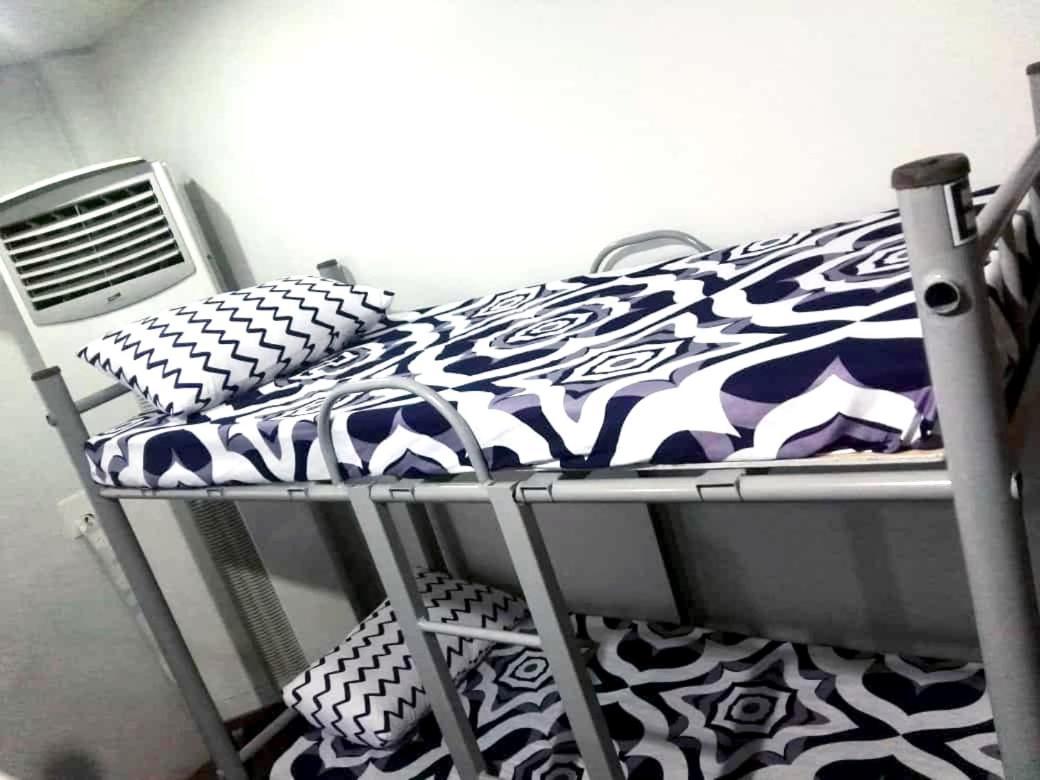Mang Ben Dormitory Cidade Quezon Exterior foto