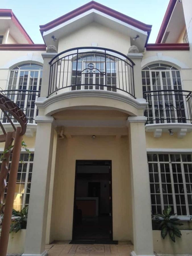 Mang Ben Dormitory Cidade Quezon Exterior foto