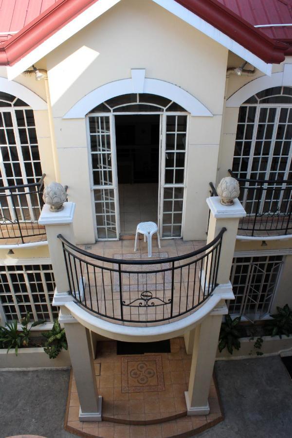 Mang Ben Dormitory Cidade Quezon Exterior foto
